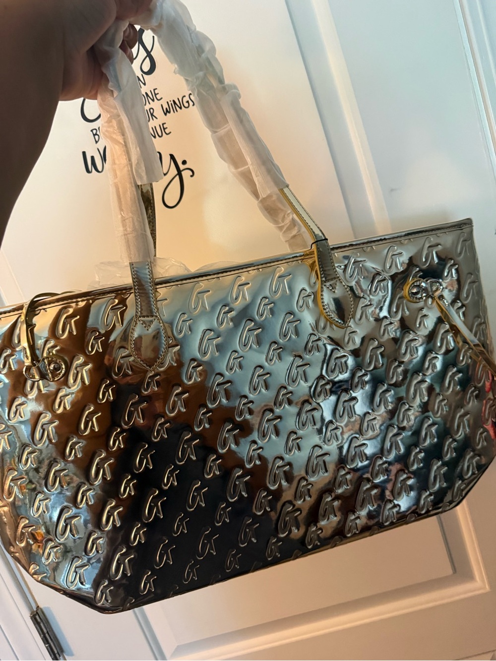 Glam-aholic Gold tote with wristlet